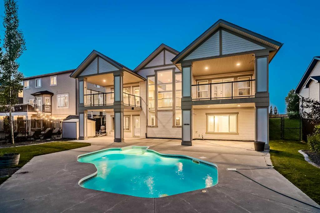 231 Railway Close SE, Langdon, Alberta, T0J 1X1