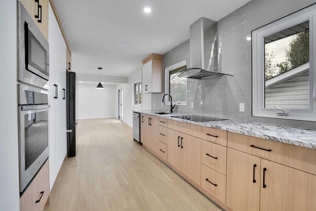 6116 Buckthorn Road NW, Calgary, Alberta, T2K 2Z1