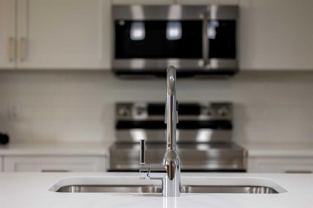 71 Heritage Manor, Cochrane, Alberta, T4C 3K7