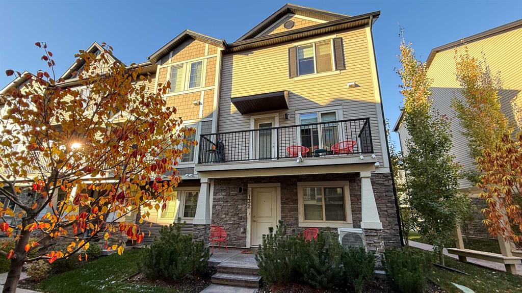 132 Legacy Point SE, Calgary, Alberta, T2X3X3