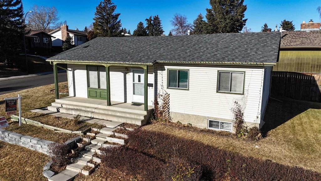 204 Norfolk Road NW, Calgary, Alberta, T2K5P7
