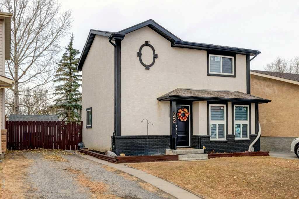 22 Hunters Gate, Okotoks, Alberta, T1S 1K9
