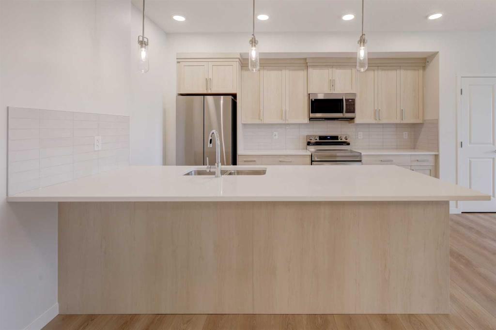 #1407 550 Belmont Street SW, Calgary, Alberta, T2X 5Y9