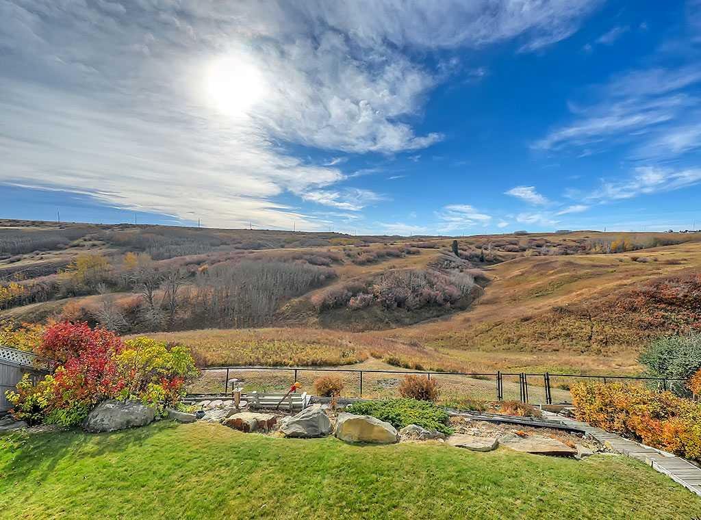 352 Macewan Park View NW, Calgary, Alberta, T3K 4G6