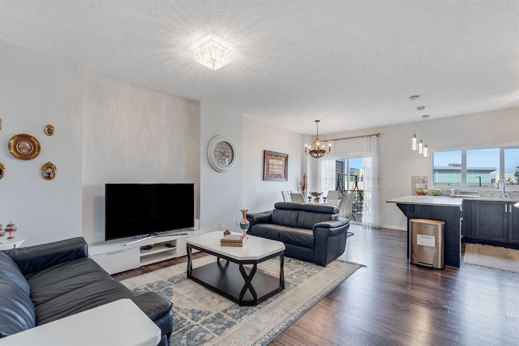 665 Hillcrest Road SW, Airdrie, Alberta, T4B 4C7