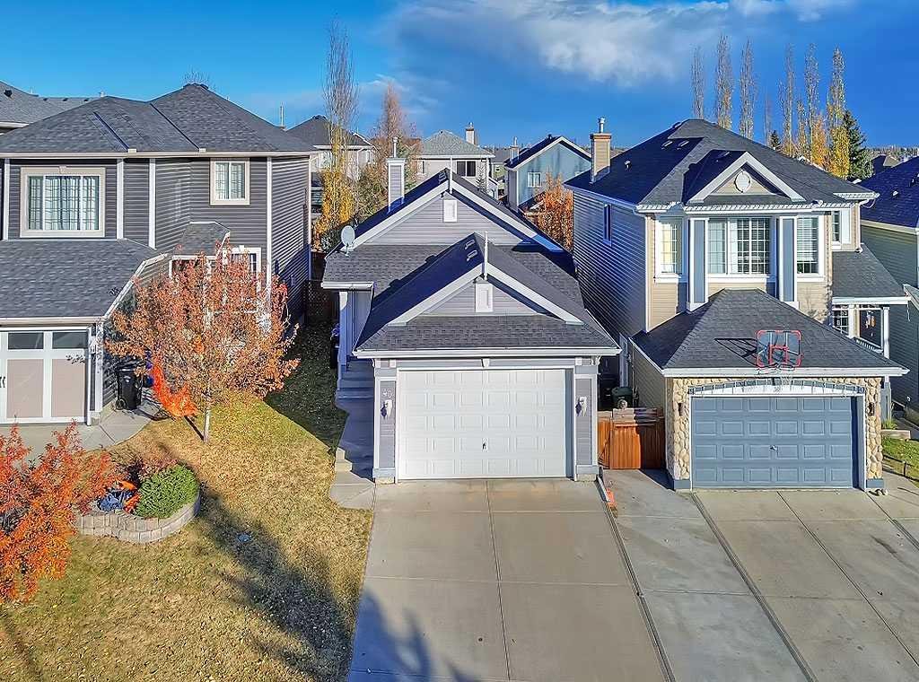 40 Bridlewood Gardens SW, Calgary, Alberta, T2Y 3X3