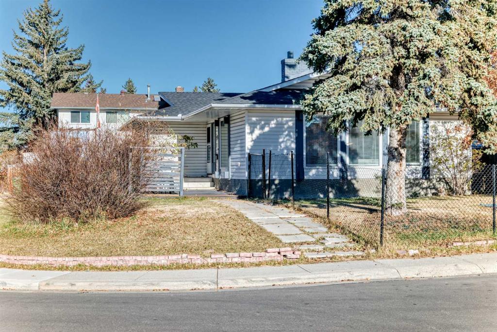 130 Braniff Crescent SW, Calgary, Alberta, T2W 2M4
