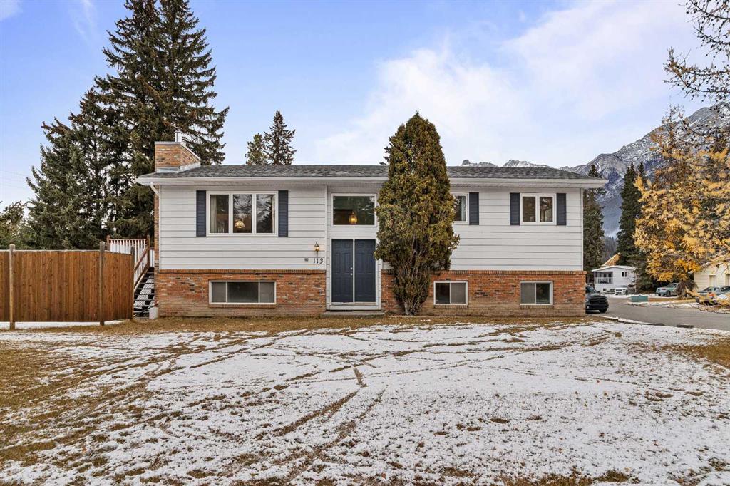 113 Larch Place, Canmore, Alberta, T1W 1R5