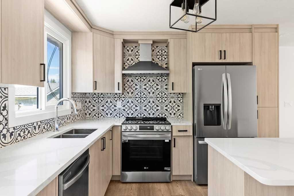 856 Rundlecairn Way NE, Calgary, Alberta, T1Y 2R7