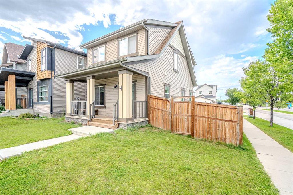 4 Copperpond Parade SE, Calgary, Alberta, T2Z 1J3