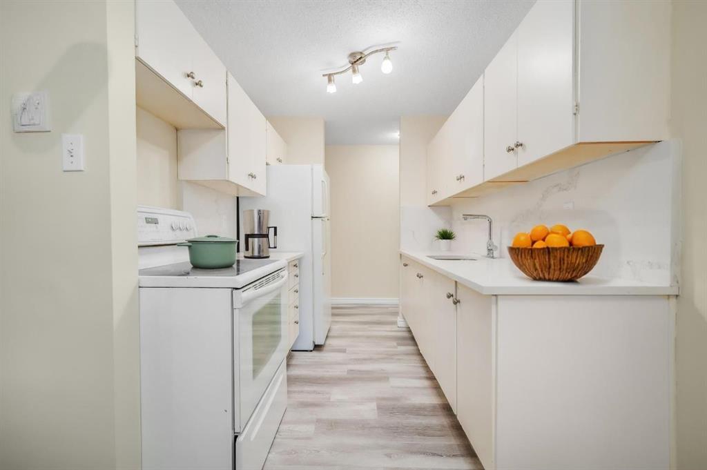 #803 11620 Elbow Drive SW, Calgary, Alberta, T2W 3L6