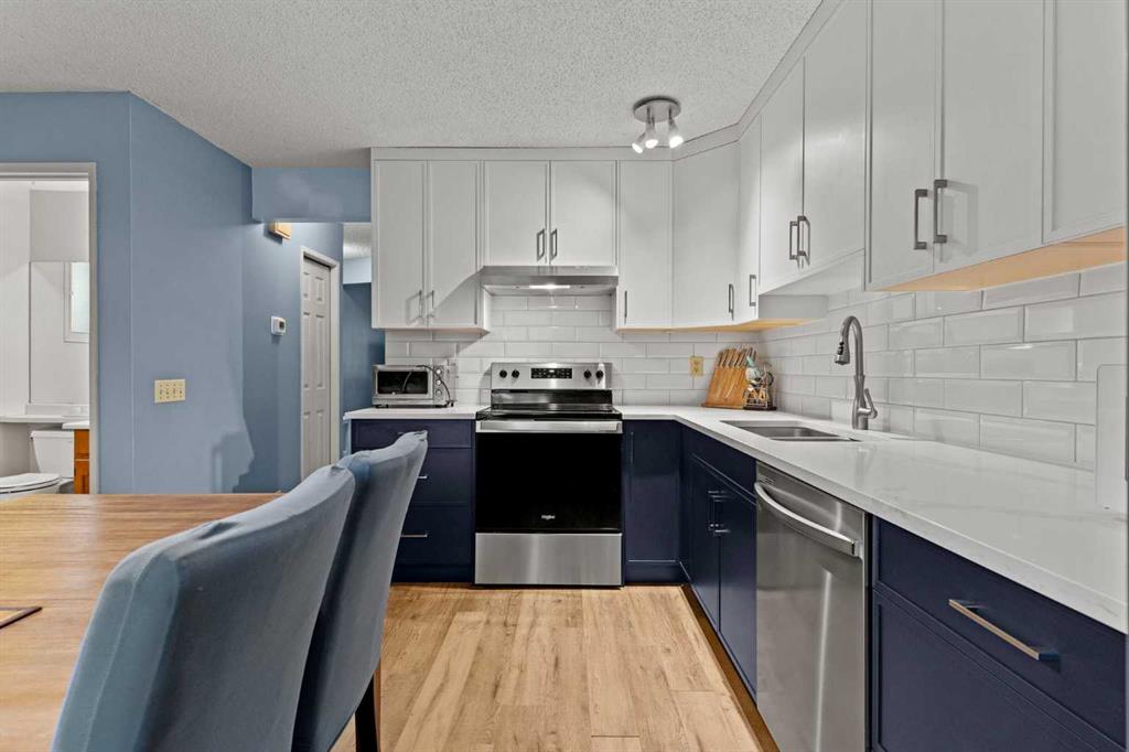 6 Castleglen Road NE, Calgary, Alberta, T3J1S4