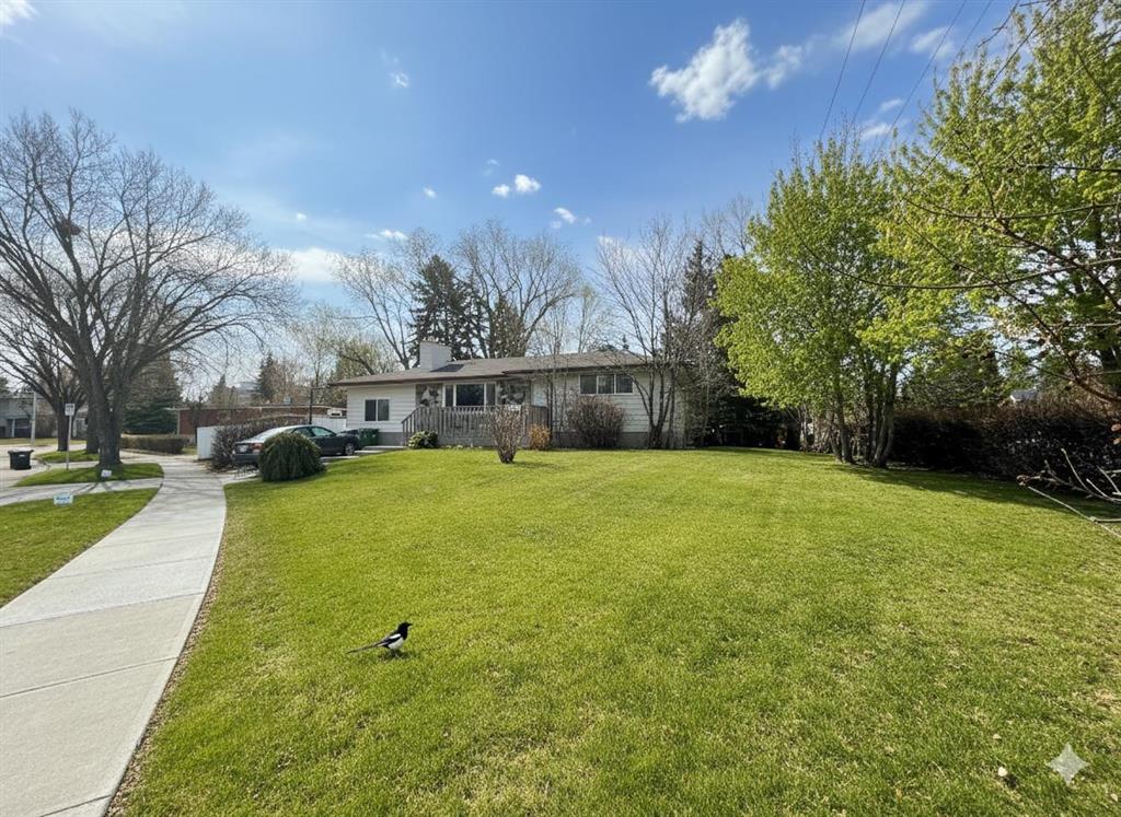 3731 Varsity Drive NW, Calgary, Alberta, T2L 1Z8