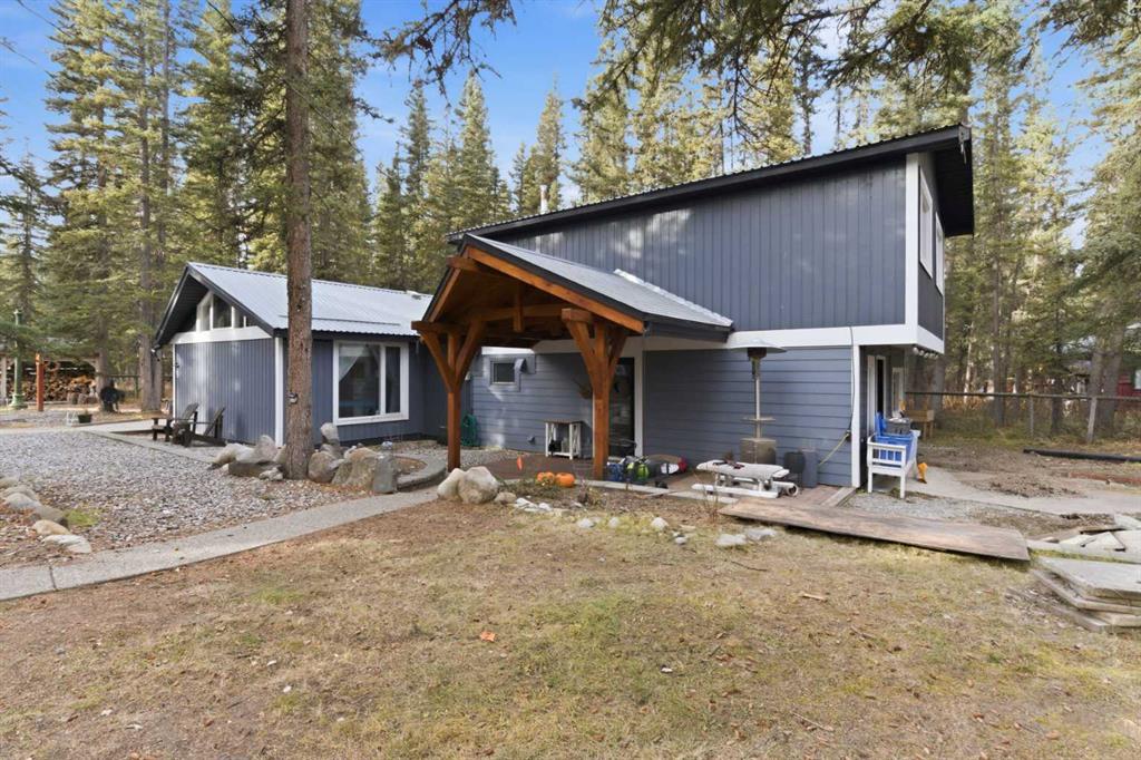 15 Park Point, Bragg Creek, Alberta, T0L 0K0