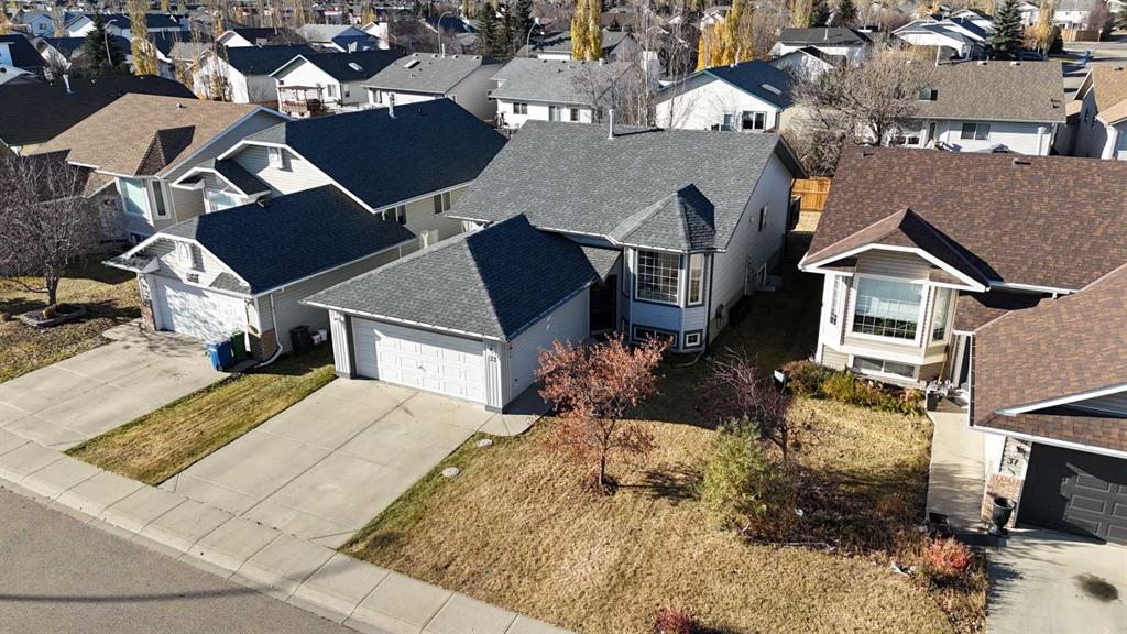 33 Willowbrook Crescent NW, Airdrie, Alberta, T4B 2S4
