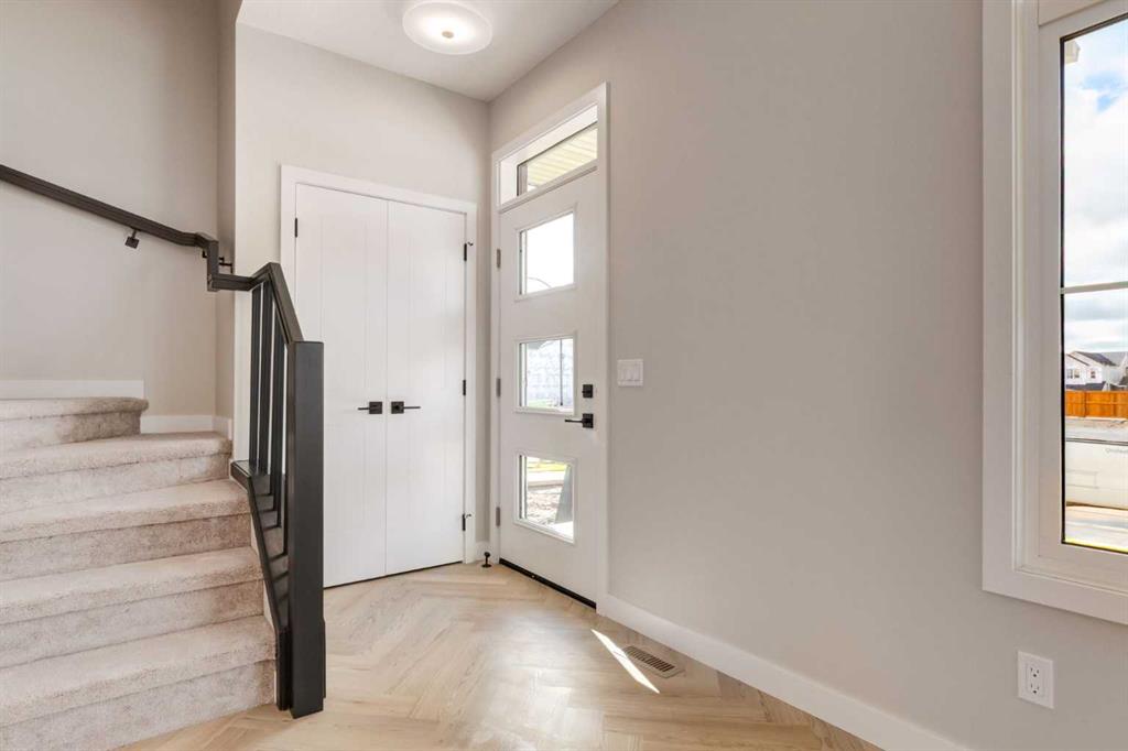 478 River Avenue, Cochrane, Alberta, T4C 3B8