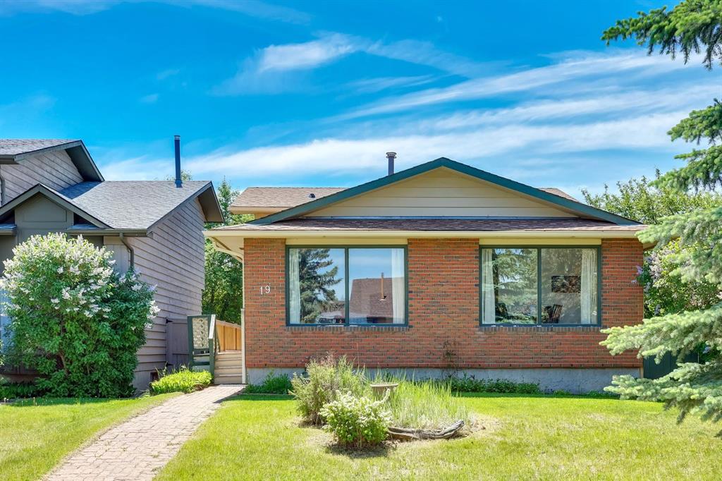 19 Shawmeadows Gate SW, Calgary, Alberta, T2Y 1A2