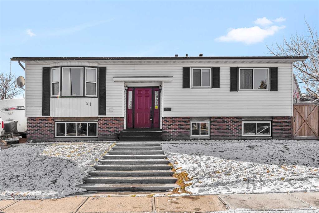 51 Huntstrom Road NE, Calgary, Alberta, T2K 5W1