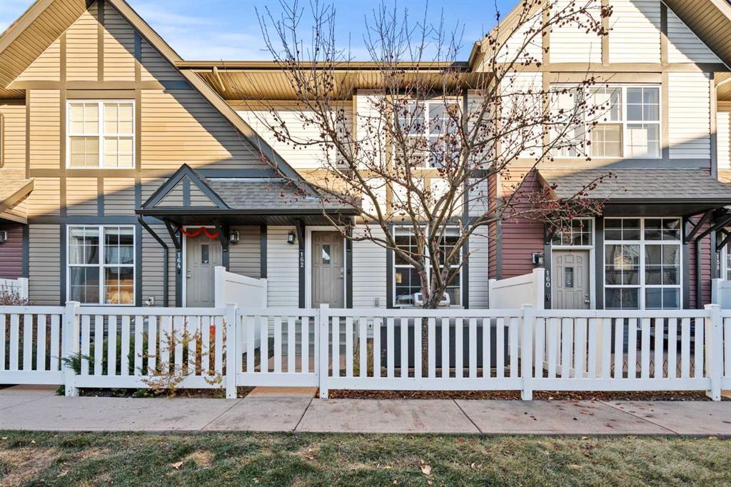 162 New Brighton Villas SE, Calgary, Alberta, T2Z 0T7