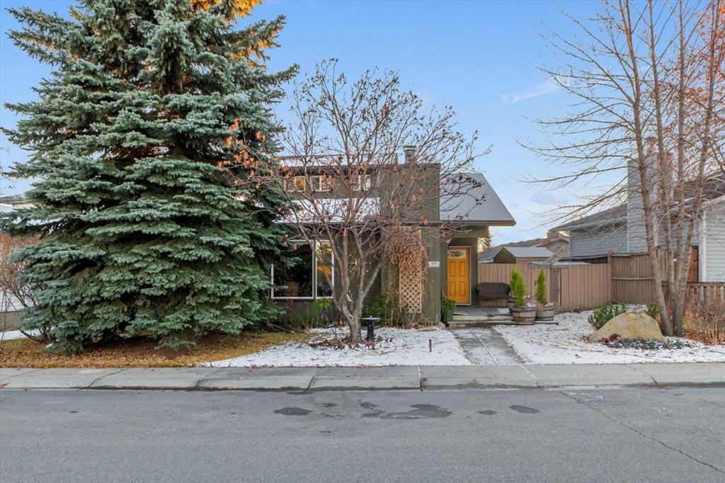 107 Woodford Crescent SW, Calgary, Alberta, T2W 4C6