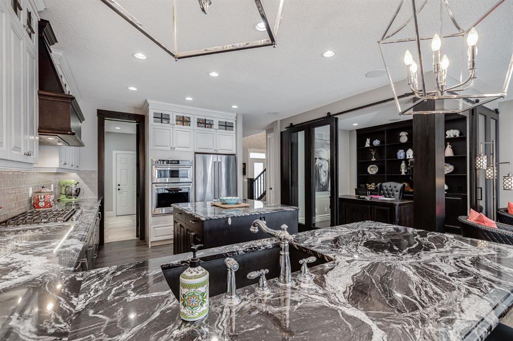 278 Legacy View SE, Calgary, Alberta, T2X 2G2