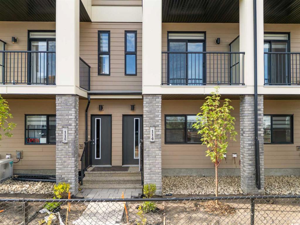 #113 285 Chelsea Court, Chestermere, Alberta, T1X 2W7