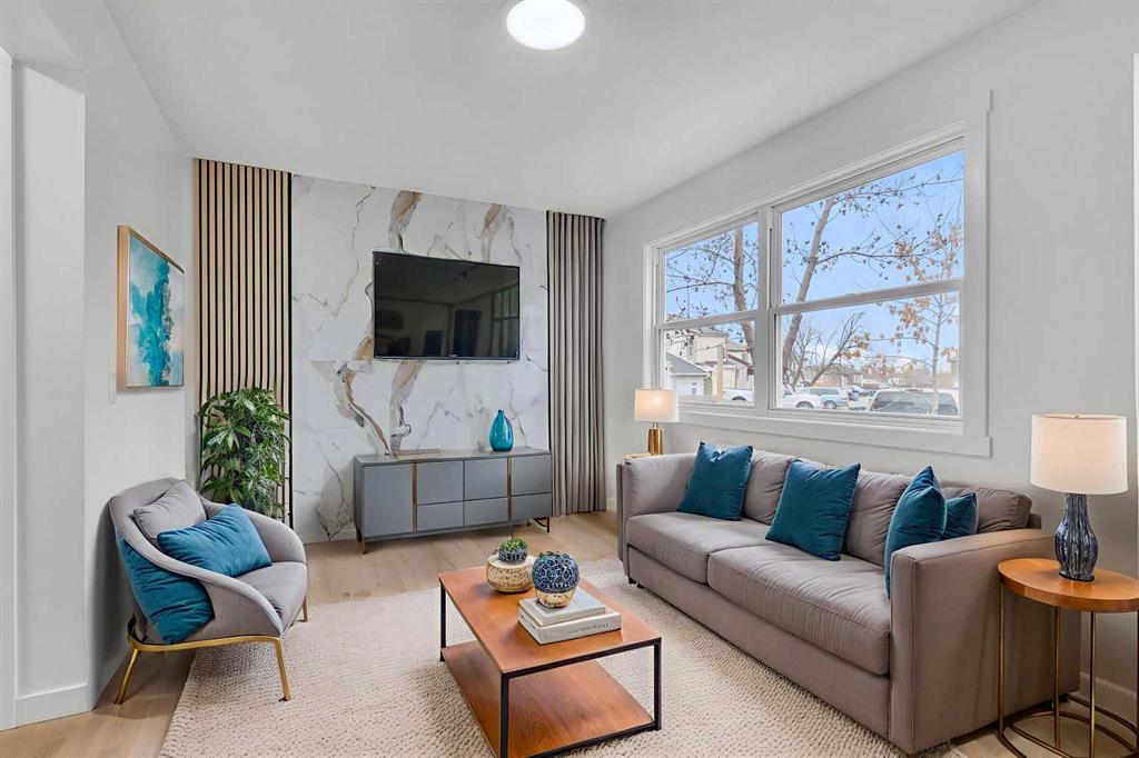 63 Penworth Close SE, Calgary, Alberta, T2A 5N4