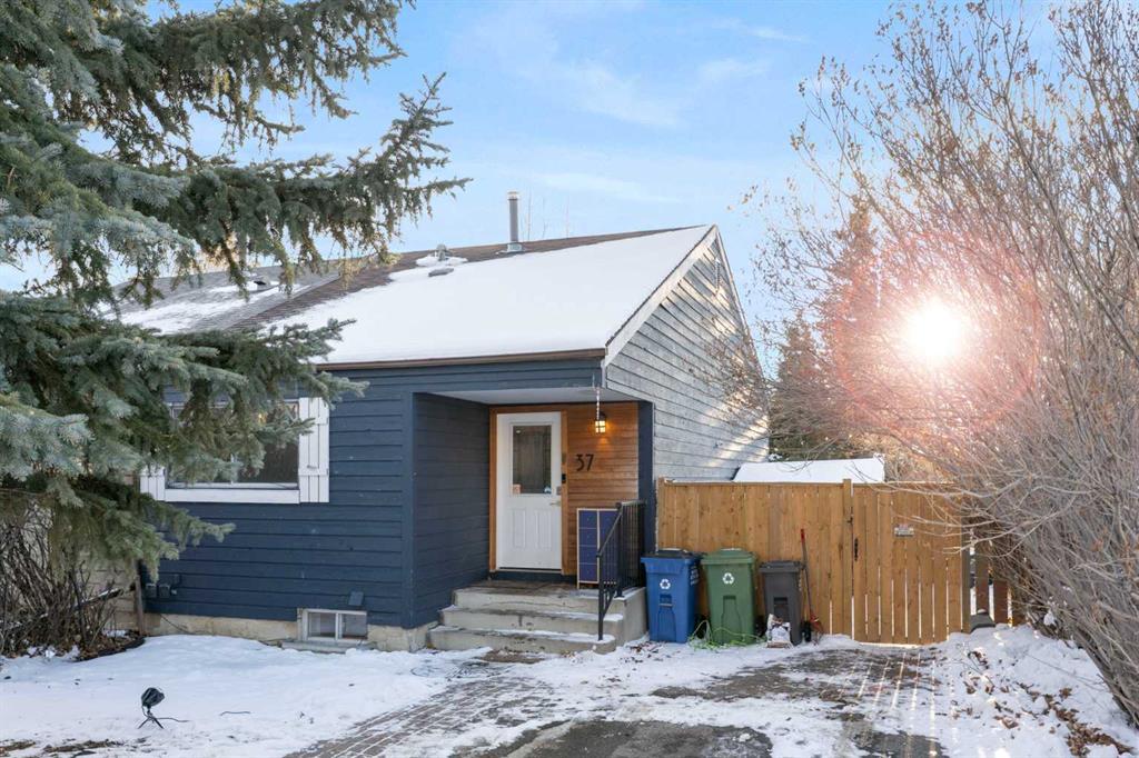 37 Benchlands Drive, Cochrane, Alberta, T4C 1C3