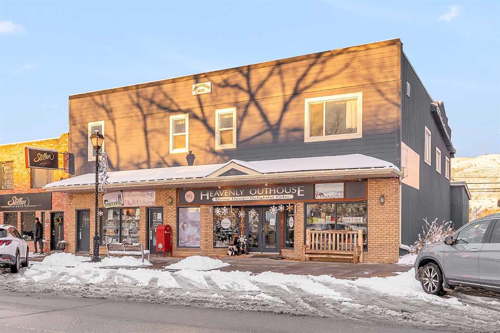 312 1 Street W, Cochrane, Alberta, T4C 1A9
