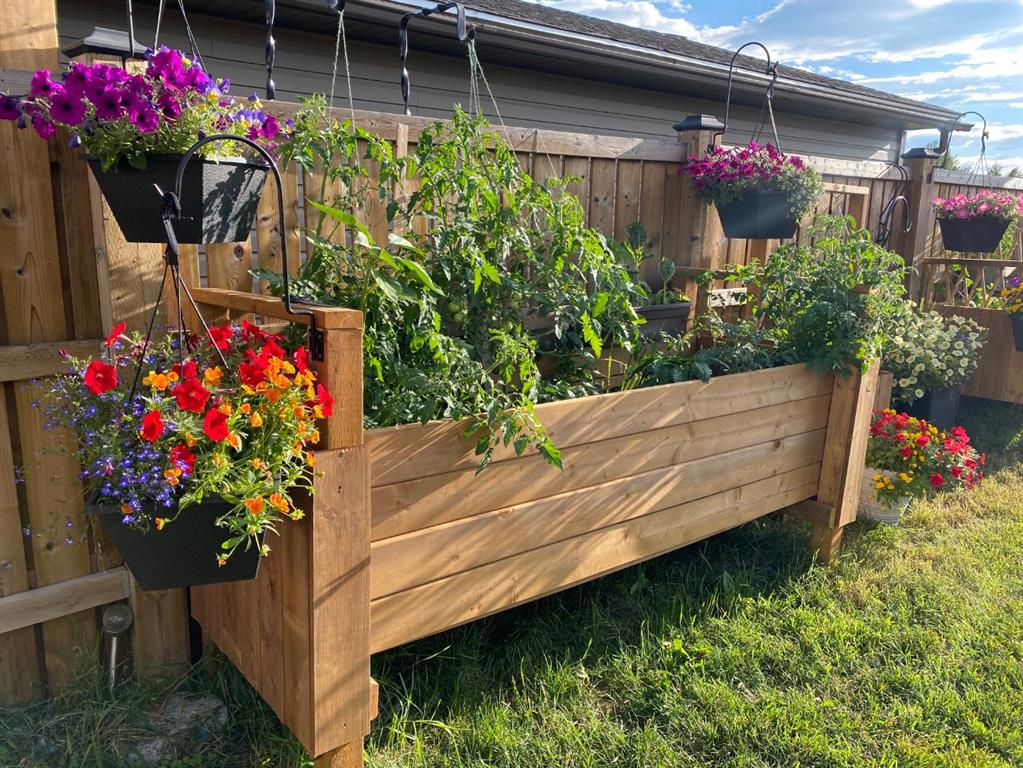 821 Railway Avenue, Rural Foothills County, Alberta, T0L 0P0