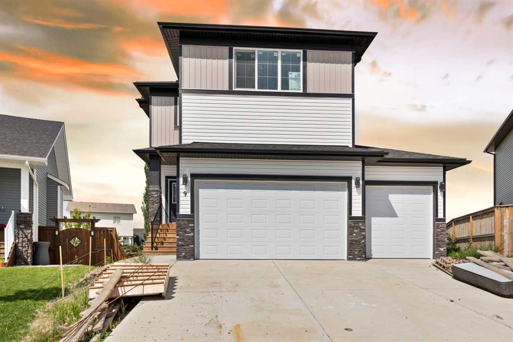9 McClung Gate, Carstairs, Alberta, T0M 0N0