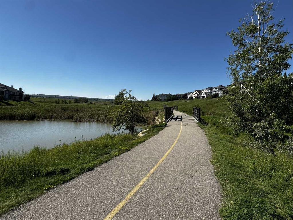 111 Hidden Creek Cove NW, Calgary, Alberta, T3A 6L8