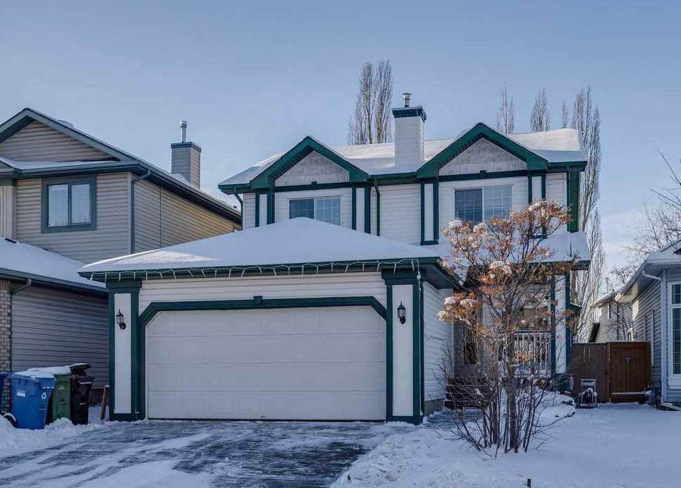 28 Douglas Ridge Green SE, Calgary, Alberta, T2Z 2Z9