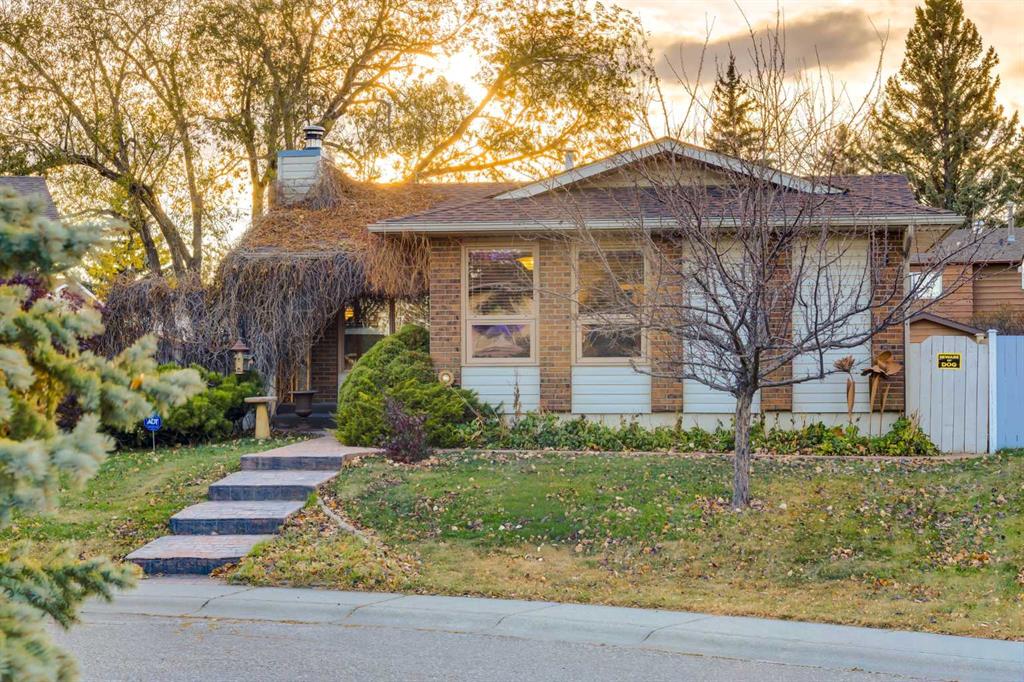 21 Midridge Green SE, Calgary, Alberta, T2X 1C9