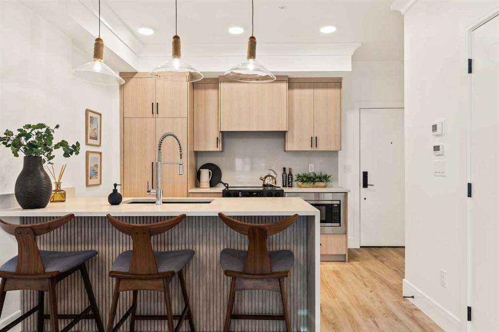 #1204 4270 Norford Avenue NW, Calgary, Alberta, T3B 6P8