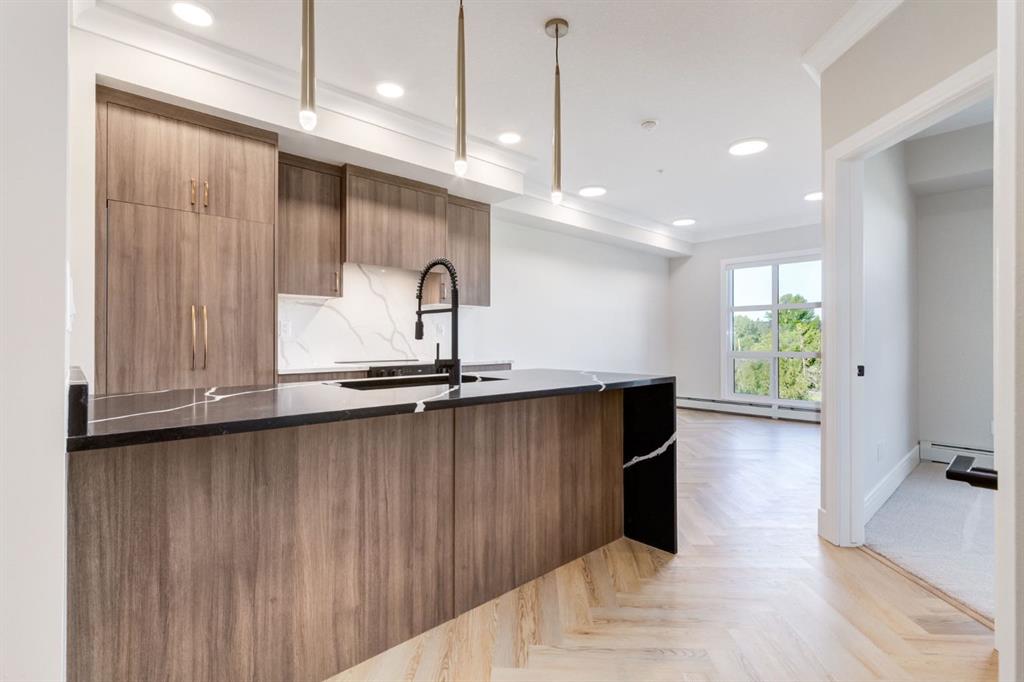 #2113 4270 Norford Avenue NW, Calgary, Alberta, T3B 6A8