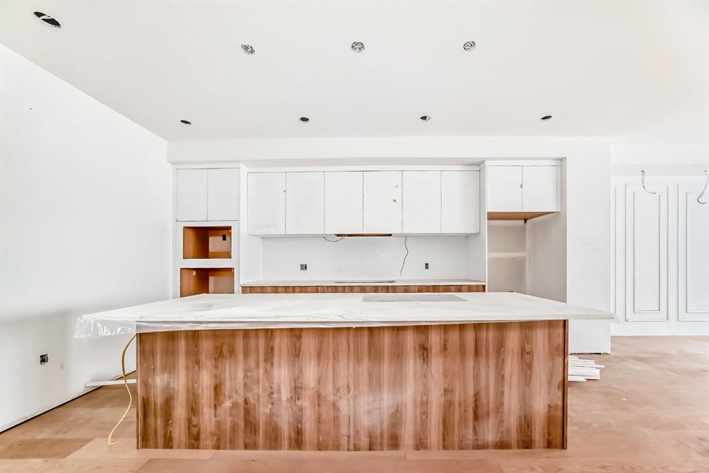 116 Heritage Manor, Cochrane, Alberta, T4C0L3