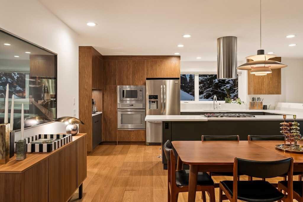 #4 2200 Varsity Estates Drive NW, Calgary, Alberta, T3B 4Z8