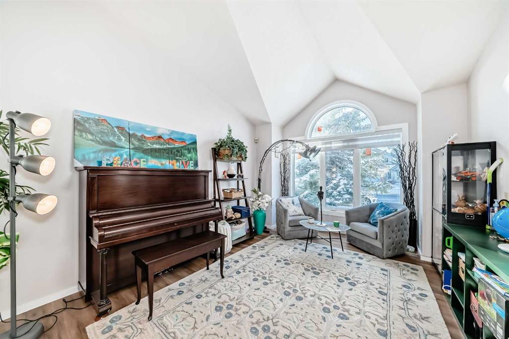 8328 Edgevalley Drive NW, Calgary, Alberta, T3A4X2