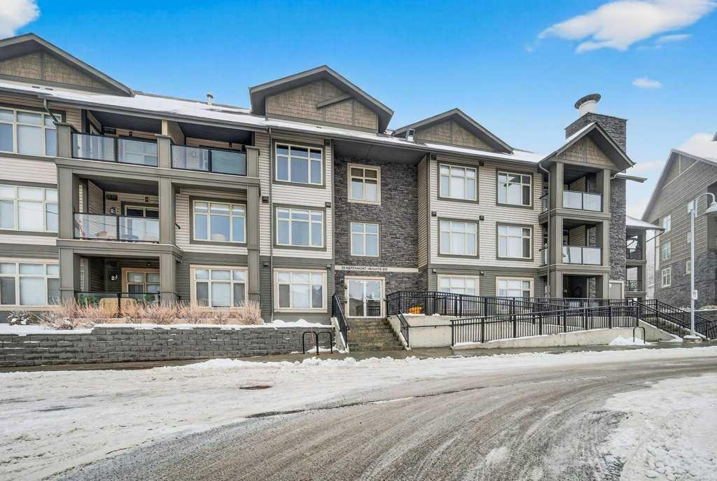 #201 25 Aspenmont Heights SW, Calgary, Alberta, T3H 0E4