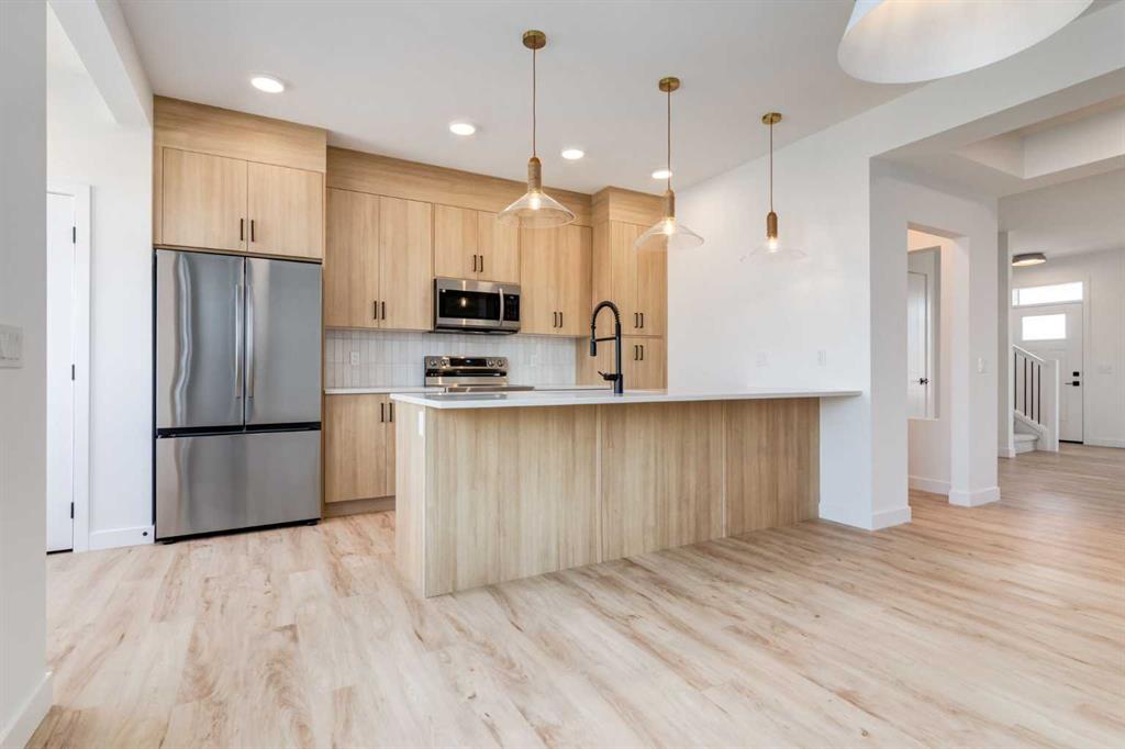 201 Tillotson Drive, Okotoks, Alberta, T1S 4Z5