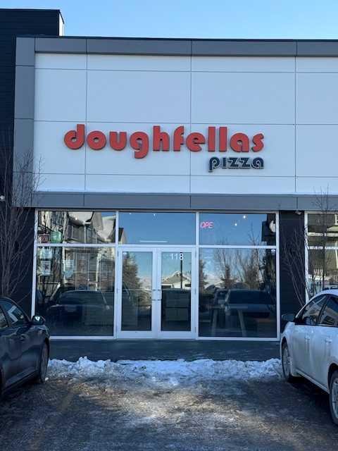 #118 30 Crestridge Common SW, Calgary, Alberta, T3B 6K2