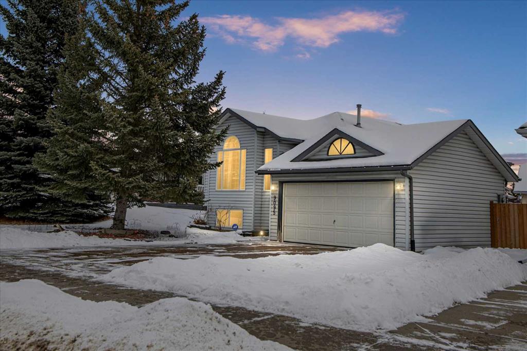 9095 Scurfield Drive NW, Calgary, Alberta, T3L 1L3