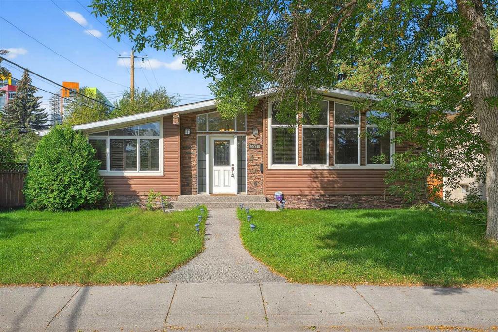 2831 Brecken Road NW, Calgary, Alberta, T2L 1H5