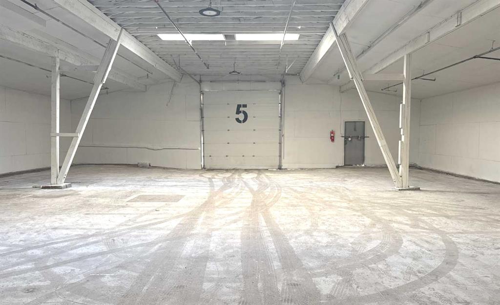 #105 2008 48 Street SE, Calgary, Alberta, T2B 2E5