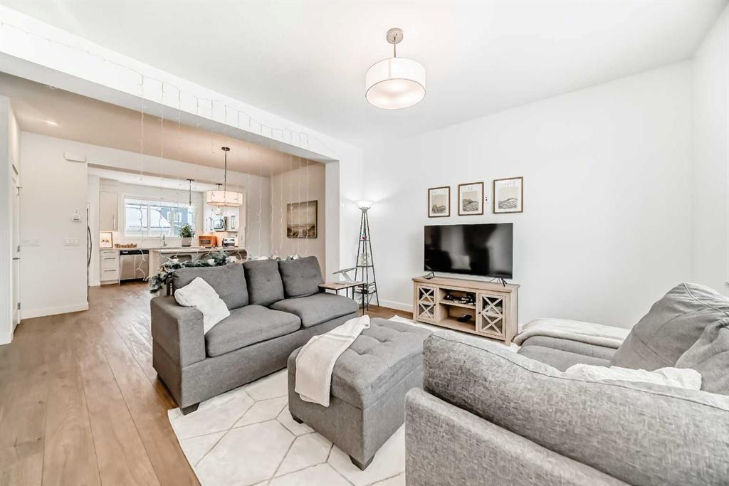 106 Dawson Harbour Grove, Chestermere, Alberta, T1X 2S4