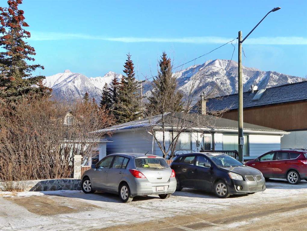 906 8TH Street, Canmore, Alberta, T1W1P3