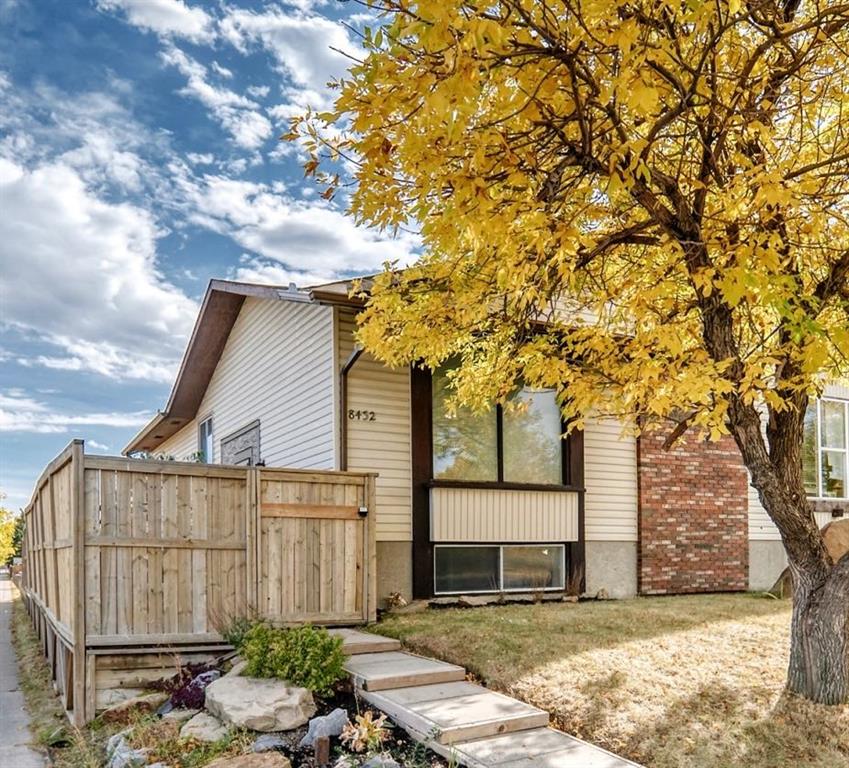 8432 Berkley Road NW, Calgary, Alberta, T3K 1B4