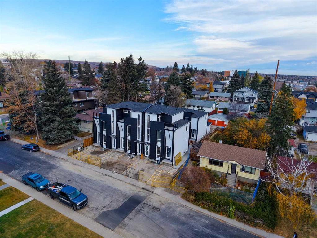 212 32 Avenue NE, Calgary, Alberta, T2E 2G7