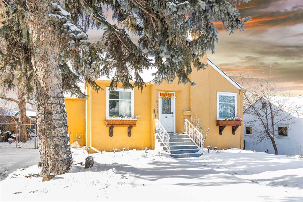 1623 Summit Street SW, Calgary, Alberta, T3C2L8